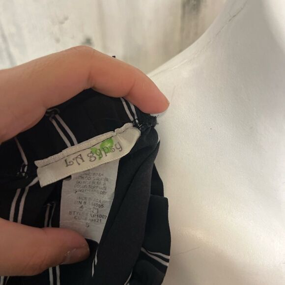 Stripped shorts - Picture 6 of 7